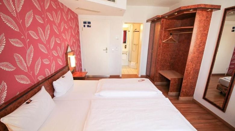 <b>Miramar Hotel Room</b>. Images powered by <a href="https://www.leonardoworldwide.com/" title="Leonardo Worldwide" target="_blank">Leonardo</a>.