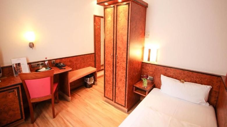 <b>Miramar Hotel Room</b>. Images powered by <a href="https://www.leonardoworldwide.com/" title="Leonardo Worldwide" target="_blank">Leonardo</a>.
