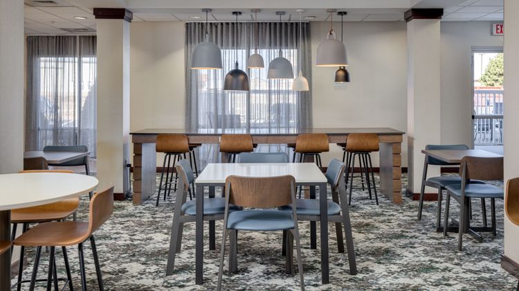 Fairfield Inn & Suites Lawton Restaurant