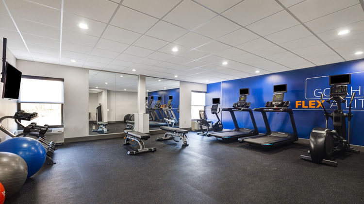 Holiday Inn Express Omaha West - 90th St Health Club