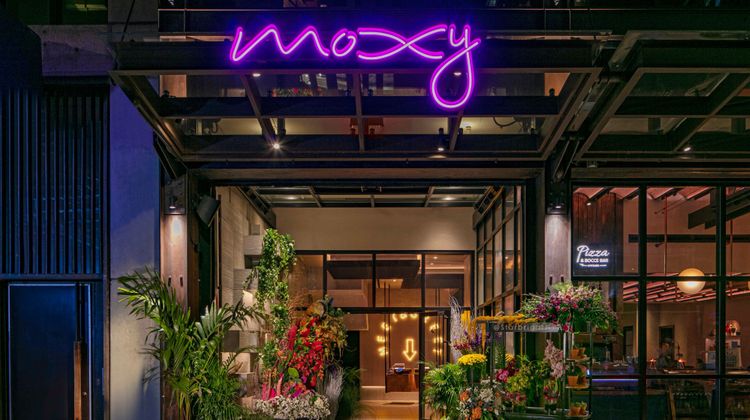 Moxy NYC Chelsea Exterior