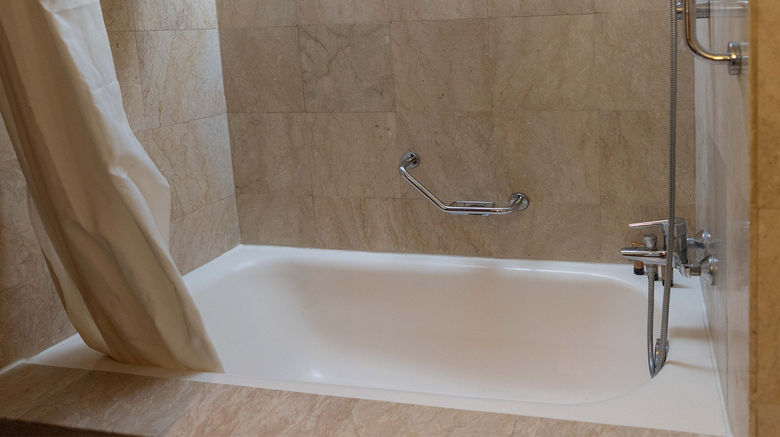 <b>Marco Polo Plaza, Cebu Room</b>. Images powered by <a href="https://www.leonardoworldwide.com/" title="Leonardo Worldwide" target="_blank">Leonardo</a>.