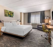 Fairfield Inn & Suites Providence Arpt Room