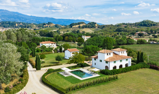 Viesca Toscana Exterior