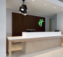 Holiday Inn & Suites Montreal Airport Exterior
