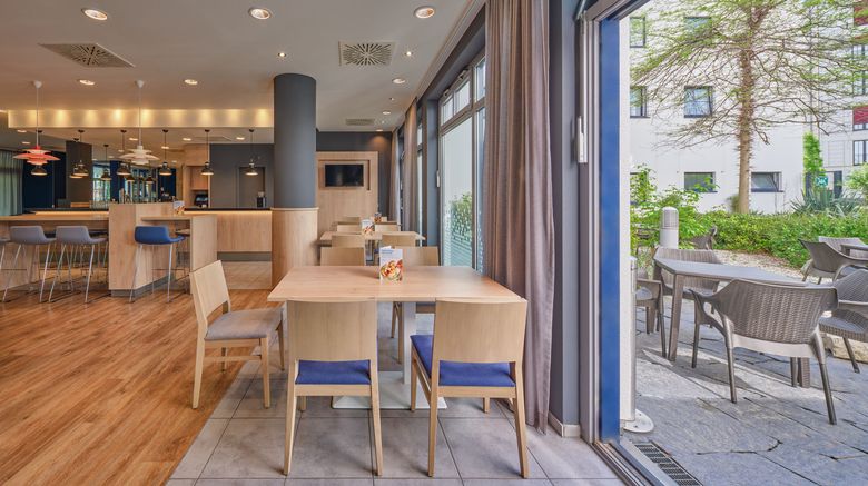 <b>Holiday Inn Express Berlin City Centre Restaurant</b>. Images powered by <a href="https://www.leonardoworldwide.com/" title="Leonardo Worldwide" target="_blank">Leonardo</a>.