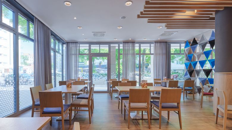 <b>Holiday Inn Express Berlin City Centre Restaurant</b>. Images powered by <a href="https://www.leonardoworldwide.com/" title="Leonardo Worldwide" target="_blank">Leonardo</a>.
