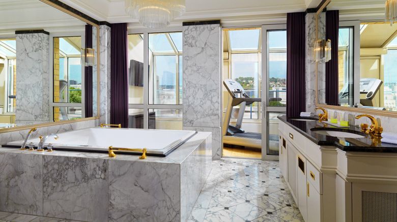 <b>Le Meridien Stuttgart Room</b>. Images powered by <a href="https://www.leonardoworldwide.com/" title="Leonardo Worldwide" target="_blank">Leonardo</a>.
