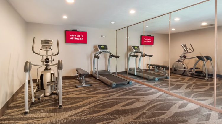 Red Roof Inn Dahlgren - Naval Base Health Club
