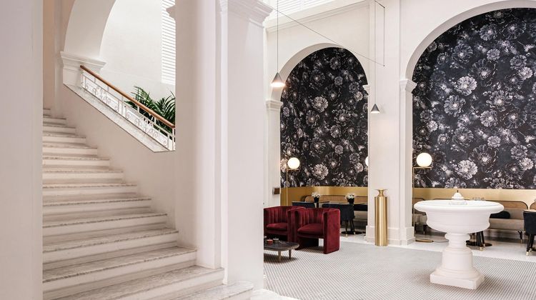 Rosselli - AX Privilege Lobby
