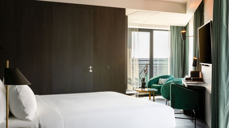 The Den, A Tribute Portfolio Hotel Suite