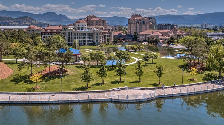 Delta Hotels Grand Okanagan Resort Exterior