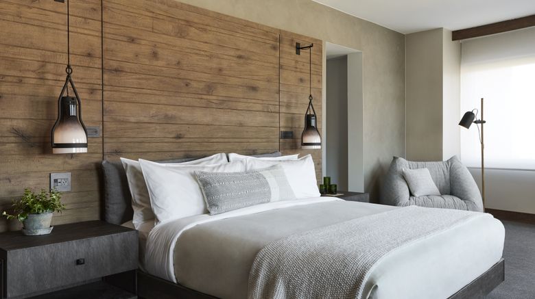 <b>1 Hotel San Francisco Suite</b>. Images powered by <a href="https://www.leonardoworldwide.com/" title="Leonardo Worldwide" target="_blank">Leonardo</a>.