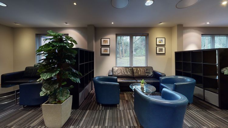 Holiday Inn Oxford Lobby