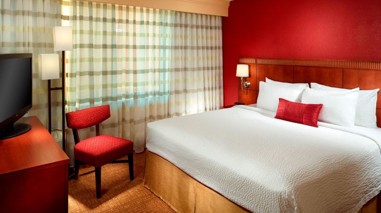 <b>Courtyard by Marriott Columbus Suite</b>. Images powered by <a href="https://www.leonardoworldwide.com/" title="Leonardo Worldwide" target="_blank">Leonardo</a>.