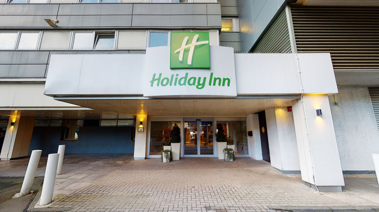 Holiday Inn Edinburgh Exterior