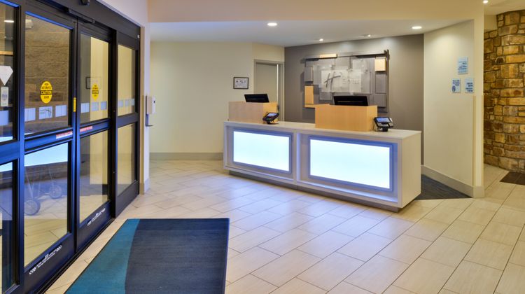 Holiday Inn Express Blowing Rock South Exterior
