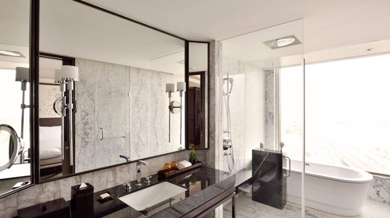 <b>JW Marriott Hotel Kolkata Room</b>. Images powered by <a href="https://www.leonardoworldwide.com/" title="Leonardo Worldwide" target="_blank">Leonardo</a>.