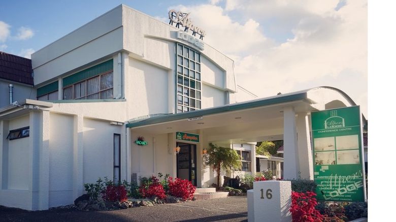 Alpers Lodge Exterior. Images powered by <a href="https://www.leonardoworldwide.com" target="_blank" rel="noopener">Leonardo</a>.
