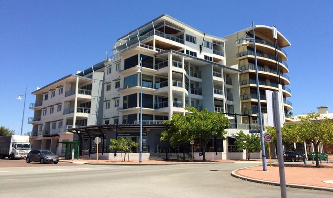 Rockingham Apartments Exterior