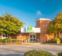 Holiday Inn Basingstoke Exterior