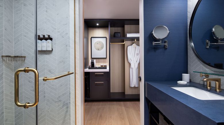 <b>The Ellison, A Tribute Portfolio Hotel Room</b>. Images powered by <a href="https://www.leonardoworldwide.com/" title="Leonardo Worldwide" target="_blank">Leonardo</a>.