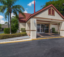 Red Roof Inn & Suites Brunswick I-95 Exterior
