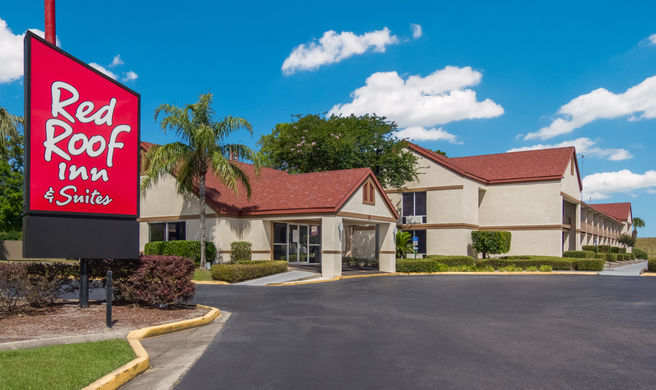 Red Roof Inn & Suites Brunswick I-95 Exterior