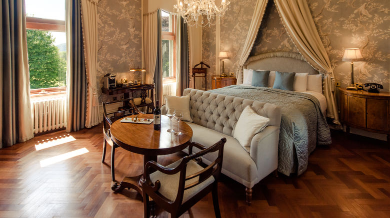 <b>Cahernane House Hotel Room</b>. Images powered by <a href="https://www.leonardoworldwide.com/" title="Leonardo Worldwide" target="_blank">Leonardo</a>.