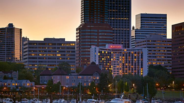 Portland Marriott Downtown Waterfront Exterior