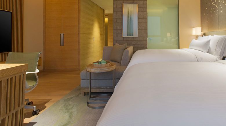 <b>The Westin Chongqing Liberation Square Room</b>. Images powered by <a href="https://www.leonardoworldwide.com/" title="Leonardo Worldwide" target="_blank">Leonardo</a>.