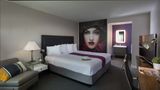 Hotel Iris Room