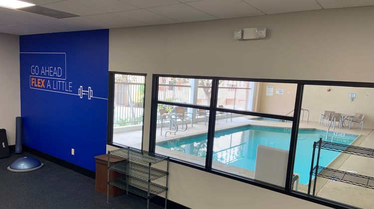 Holiday Inn Express Hotel & Suites Health Club