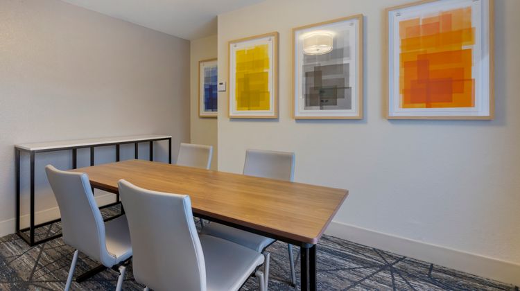 Holiday Inn Express Lady Lake Meeting