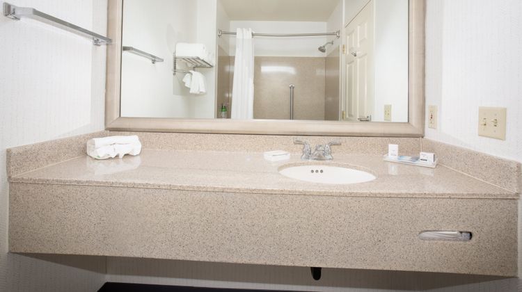 Holiday Inn Hotel & Suites Room