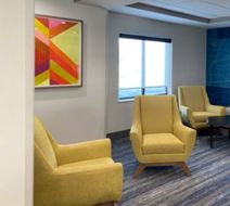 Holiday Inn Express & Suites Lobby