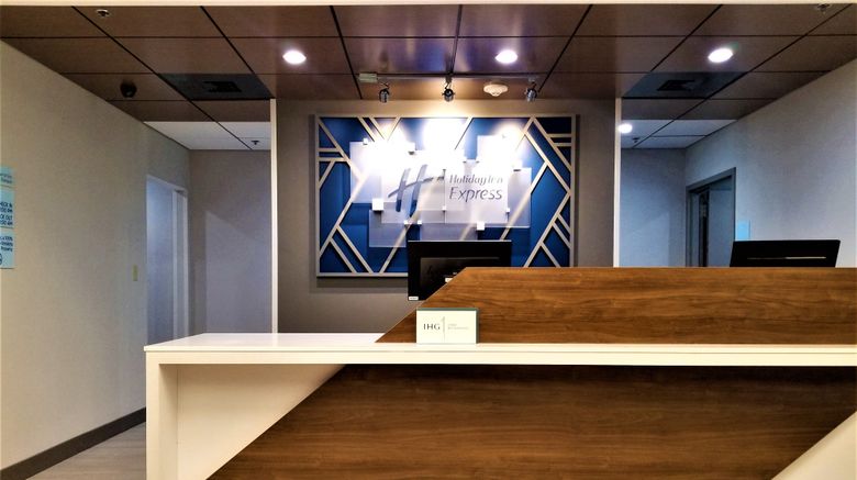 <b>Holiday Inn Express Apex Lobby</b>. Images powered by <a href="https://www.leonardoworldwide.com/" title="Leonardo Worldwide" target="_blank">Leonardo</a>.