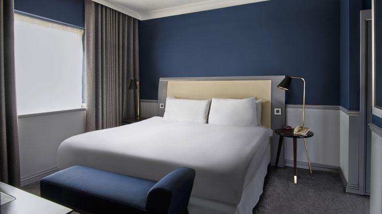 <b>Sheraton Heathrow Hotel Suite</b>. Images powered by <a href="https://www.leonardoworldwide.com/" title="Leonardo Worldwide" target="_blank">Leonardo</a>.