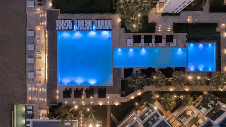 <b>Ocean Club, a Luxury Collection Resort Pool</b>. Images powered by <a href="https://www.leonardoworldwide.com/" title="Leonardo Worldwide" target="_blank">Leonardo</a>.