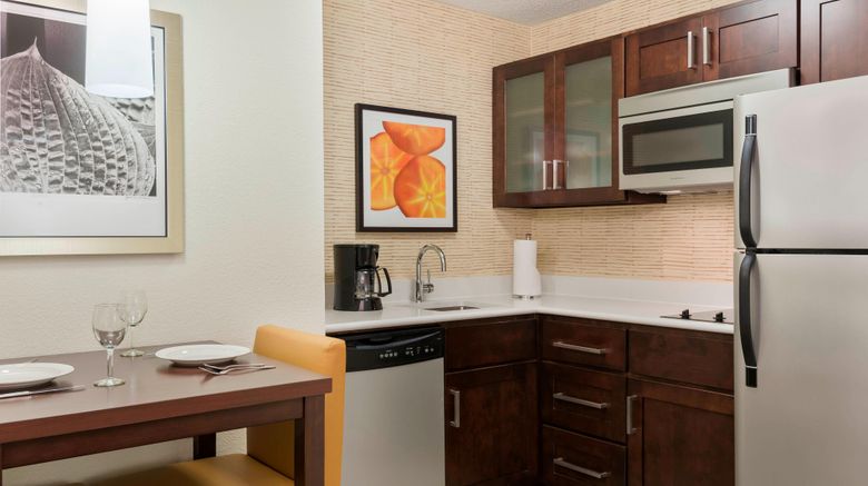 <b>Residence Inn Fort Myers Room</b>. Images powered by <a href="https://www.leonardoworldwide.com/" title="Leonardo Worldwide" target="_blank">Leonardo</a>.
