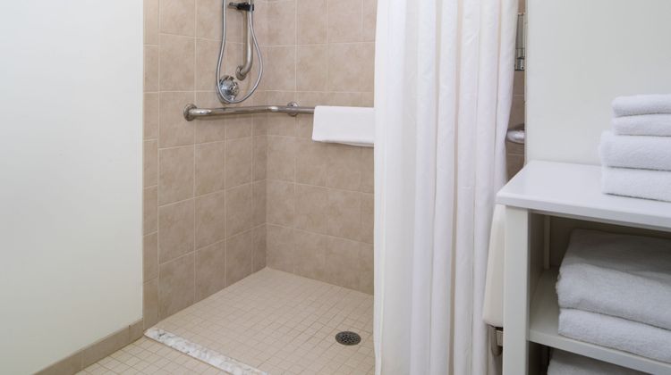 Four Points by Sheraton Louisville Arpt Room