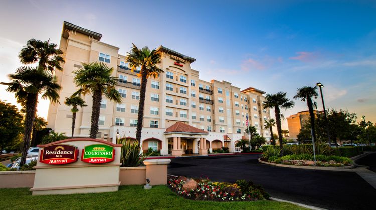 Residence Inn Newark Silicon Valley Exterior