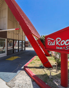 Red Roof Inn Needles