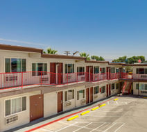 Red Roof Inn Needles Exterior