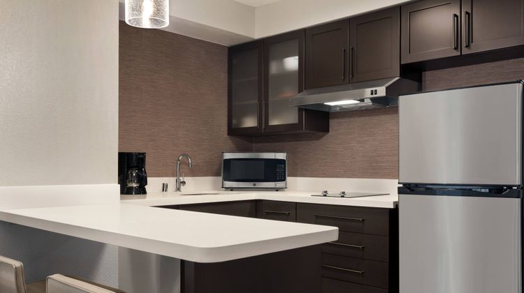 Residence Inn Roseville Suite