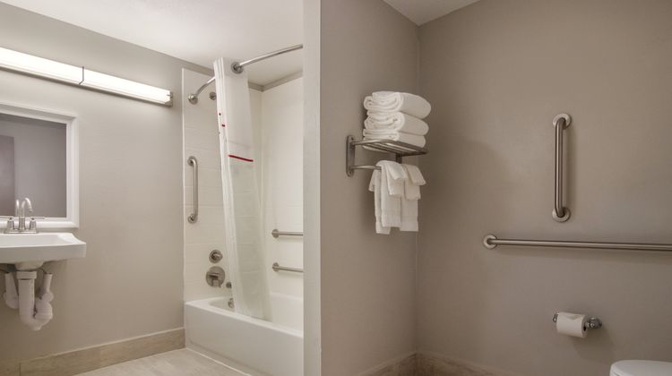 Red Roof PLUS+ & Suites Erie Room