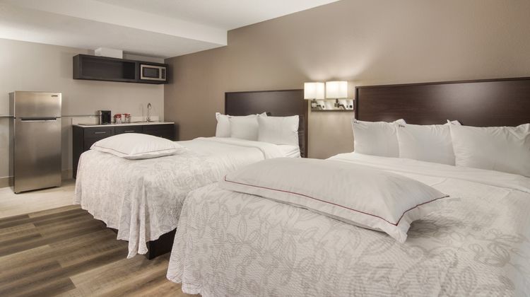 Red Roof PLUS+ & Suites Erie Room