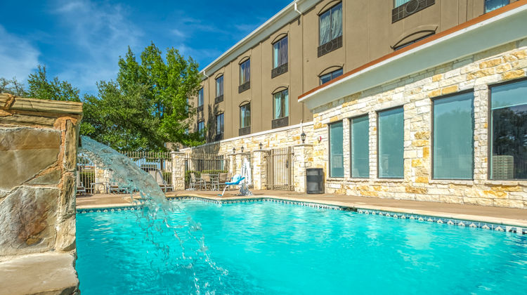 Holiday Inn Express Hotel & Suites Pool