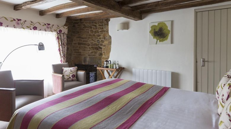 <b>Wroxton House Hotel Room</b>. Images powered by <a href="https://www.leonardoworldwide.com/" title="Leonardo Worldwide" target="_blank">Leonardo</a>.