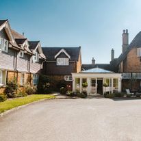 Wroxton House Hotel
